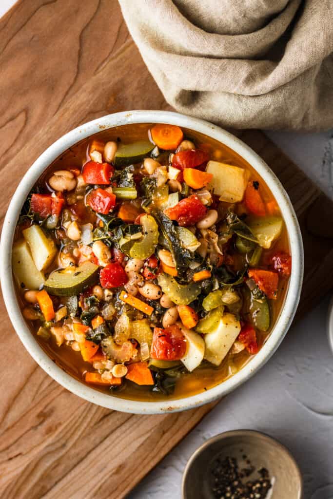 Hearty 10-Vegetable Soup