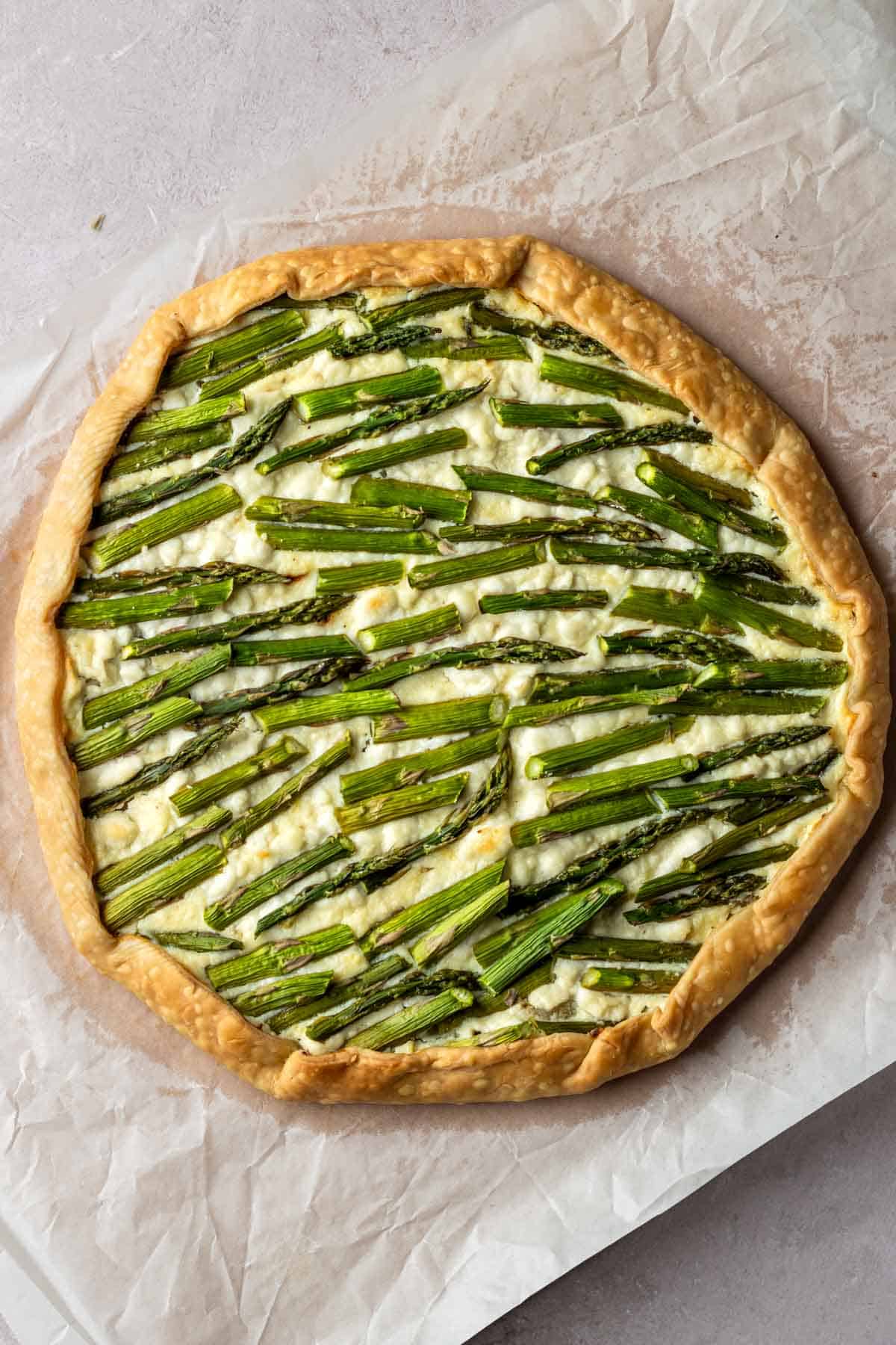 A whole asparagus galette after it has been baked.